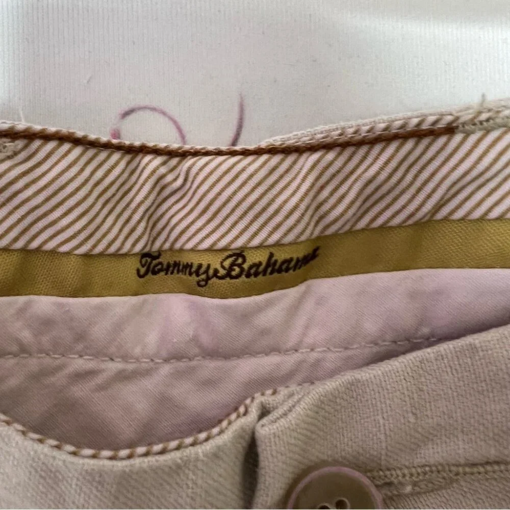 Tommy Bahama pants linen & silk flowy beach style Tan Chinos Relaxed Fit comfy